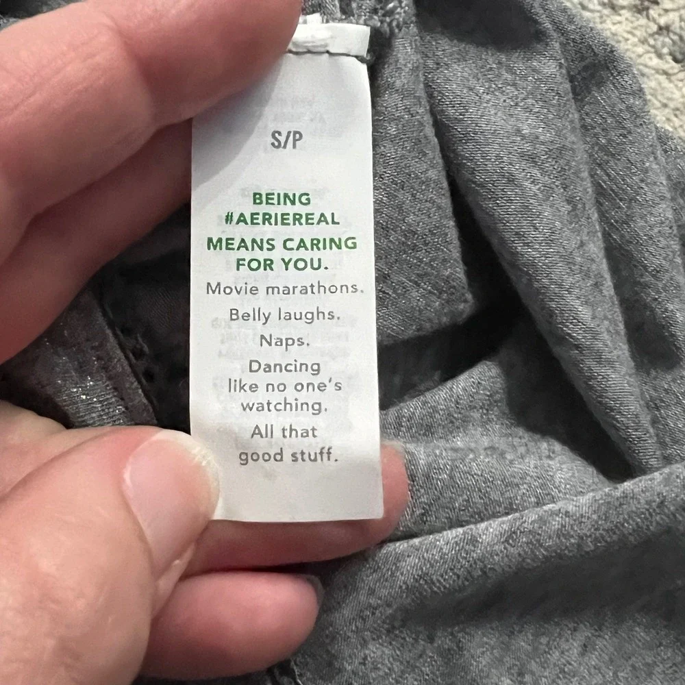 aerie silver metallic